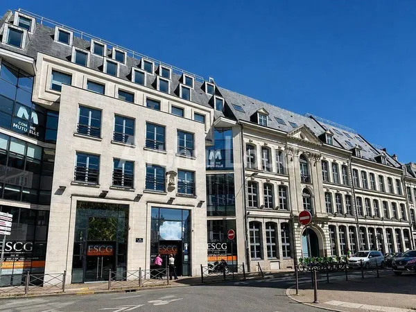Bureaux 487 m²