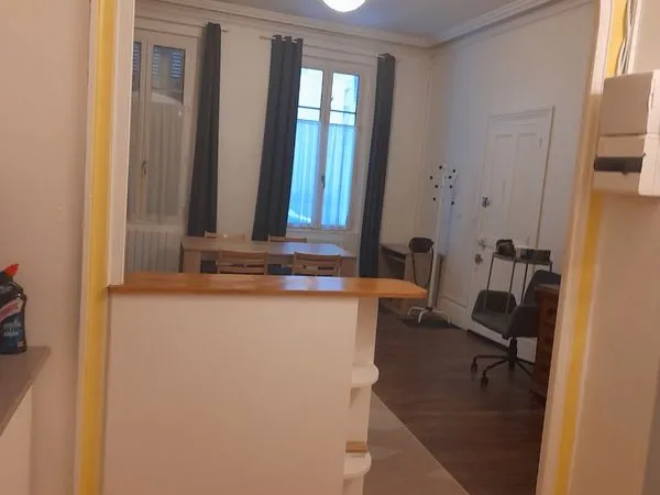Location F2 45m meublé proche rue Jeanne d'Arc