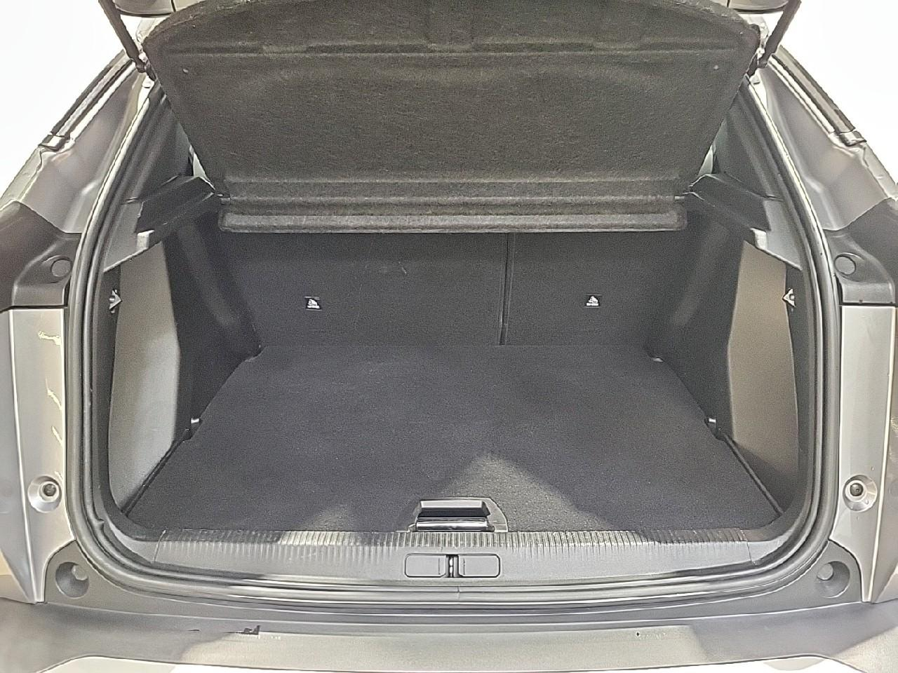 Peugeot 2008 bluehdi 130 s&s eat8 allure business — photo 14