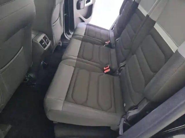 Citroën C5 Aircross hybride rechargeable 225 e-eat8 — photo 12