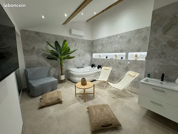 Maison meublée 90 m2 St Just secteur résidentiel