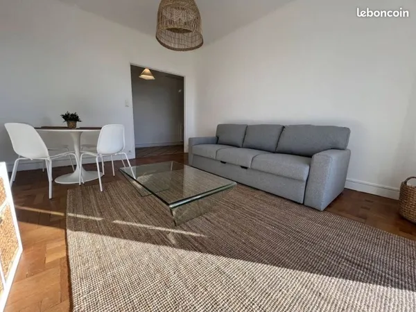 Appartement 2 pièces 56M2 entièrement meublé