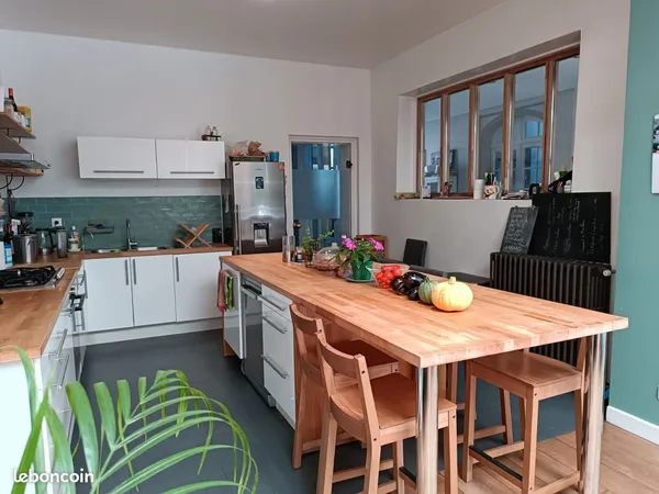 Chambre 19 m² avec sdb privée - Coliving à 5 min de Lille (bus direct Saint-Philibert) 670 / mois to
