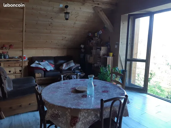 Petit cocon à louer (3 mois, Janvier à Mars) - Proche Serraval - 780/mois