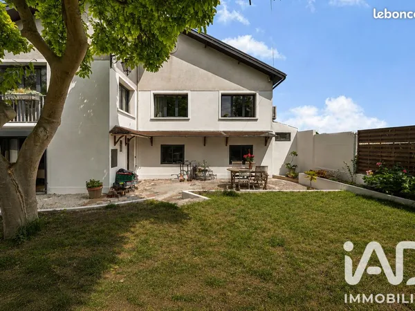 Maison 5 pièces 142 m²