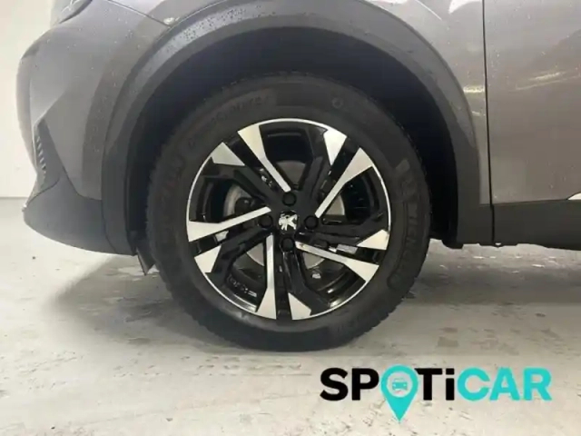 Peugeot 2008 1.2 puretech 130ch s&amp;s allure 7cv — photo 10