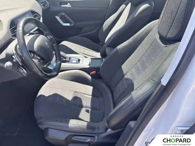 Peugeot 308 puretech 130ch s&amp;s eat8 — photo 11