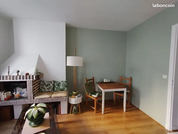 La campagne à Paris - appartement F1/esprit F2 de 31,40 m² - PARIS 19e