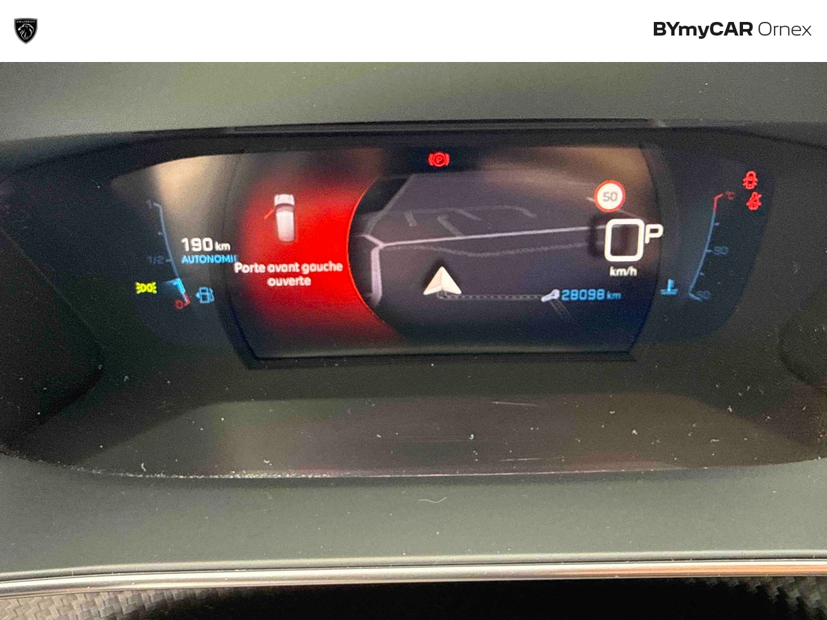 Peugeot 208 PureTech 100 S&amp;S EAT8 — photo 23
