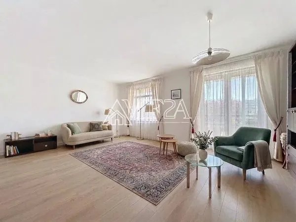 Appartement 4 pièces 97 m²