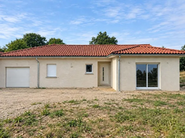 Maison récente de plain-pied - 4 chambres - Pièce de vie de 60 m²