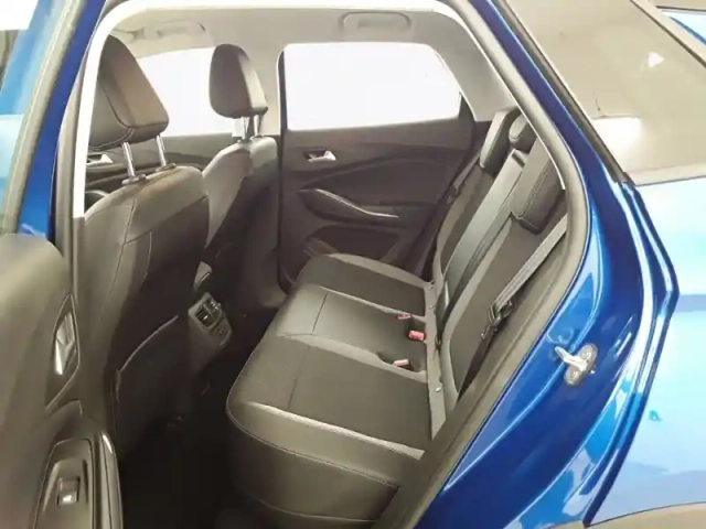 Opel Grandland X hybrid 225 ch bva8 — photo 12