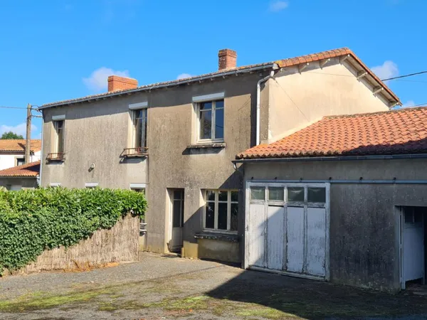 Maison Mouzillon 7 pièces, 4 chambres, garage, dépendances, 132 m2