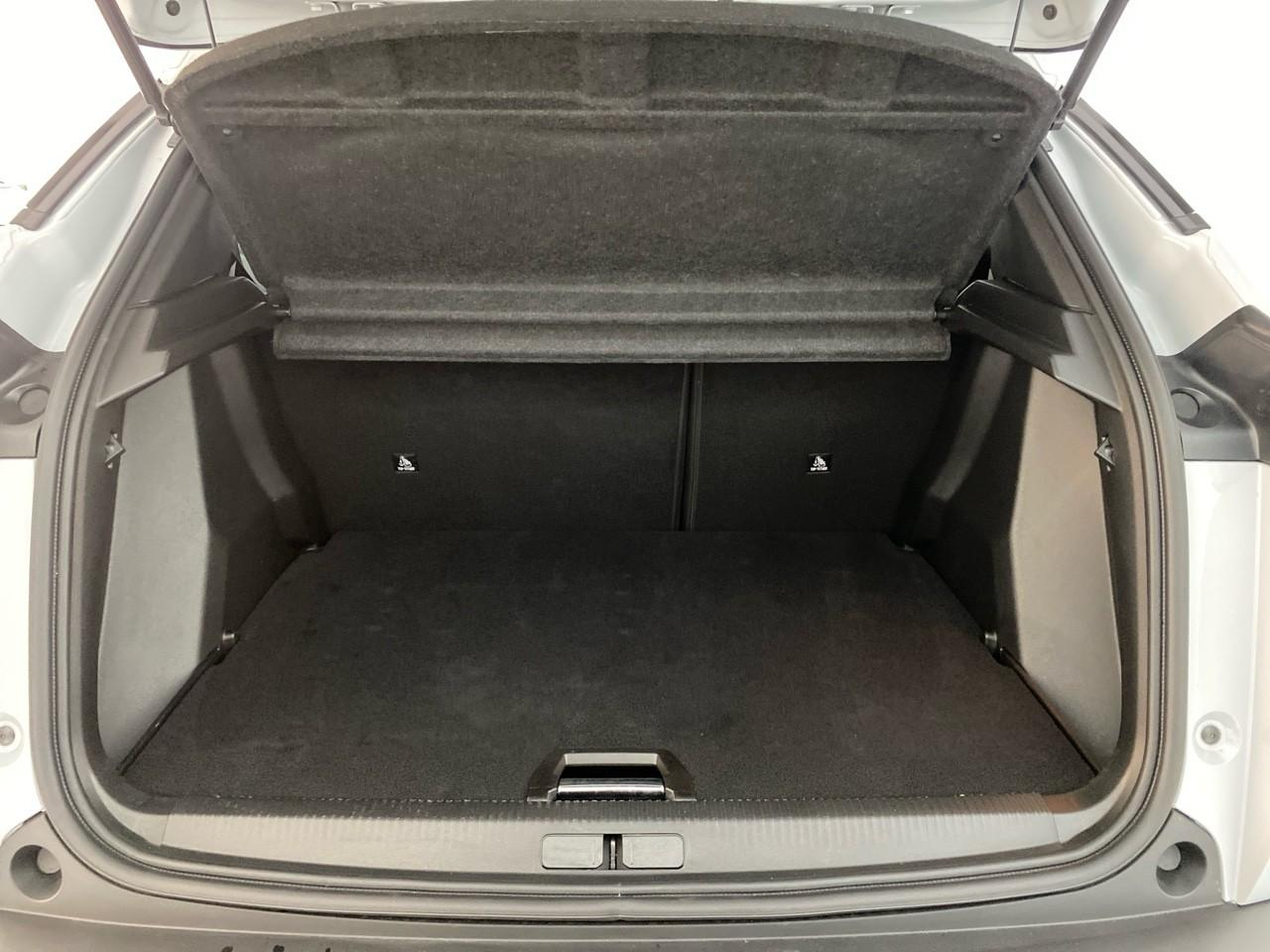 Peugeot 2008 hybrid 145 ch e-dcs6 allure — photo 6
