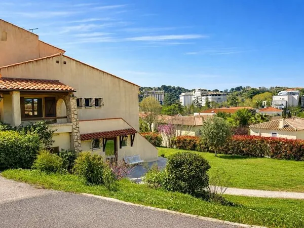Projet de construction villa individuelle & villa existante