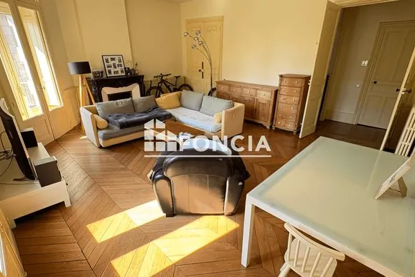 Appartement 5 pièces 145 m²