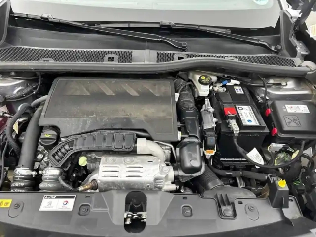 Peugeot 2008 puretech 130 s&amp;s eat8 — photo 49