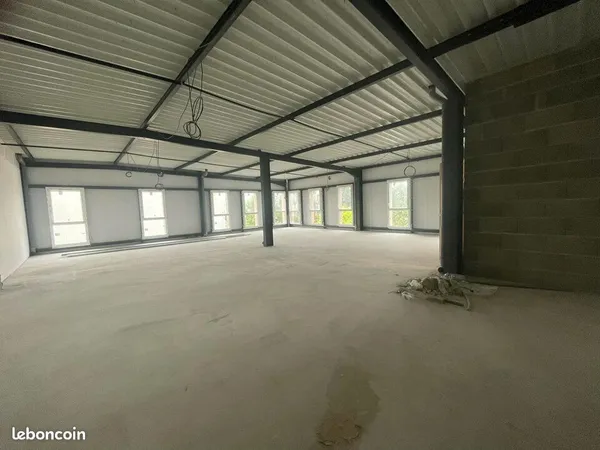 Bureaux 140 m² VILLEFRANCHE-SUR-SAÔNE