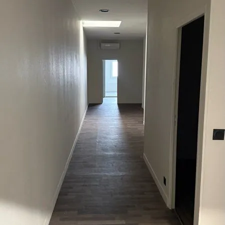 Bureau de 125 m2 93120 La Courneuve
