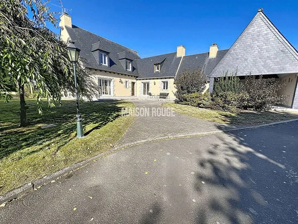 Maison 9 pièces 230 m²