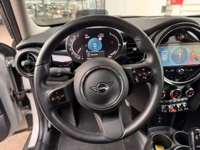 Mini Mini 5 portes cooper 136ch edition camden bva7 — photo 6