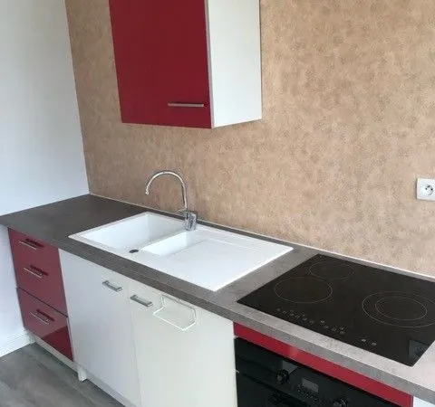 Reims : f3 rue de courlancy a louer