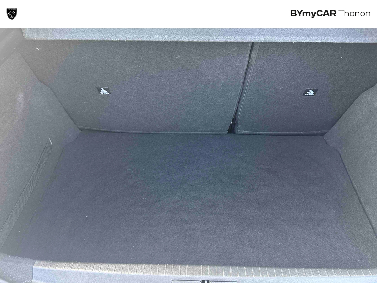 Peugeot 208 PureTech 130 S&amp;S EAT8 — photo 12