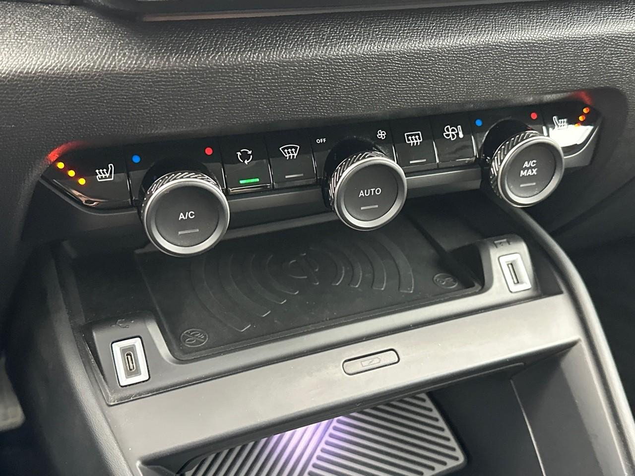 Citroën C4 puretech 130 s&s eat8 shine pack — photo 29