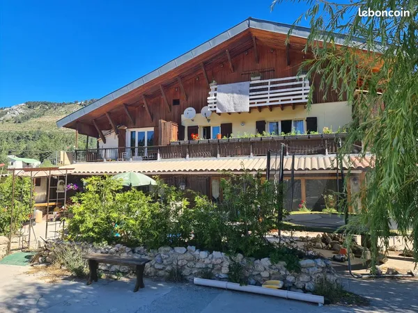 Loue Duplex Meublé dans Chalet - Idéal Résidence Secondaire / Pied-à-terre - Caille (06750)