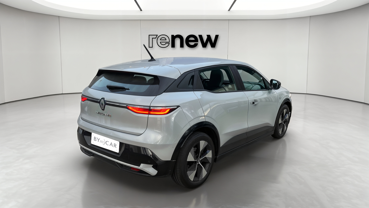 Renault Megane E-Tech EV40 130ch standard charge — photo 5