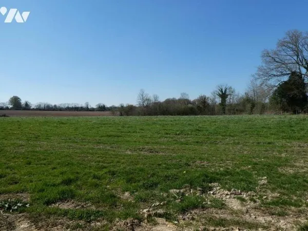 Terrain constructible 1764 m²