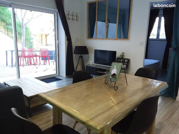 Maison Location Saint-Cannat 2p 38m² 850€