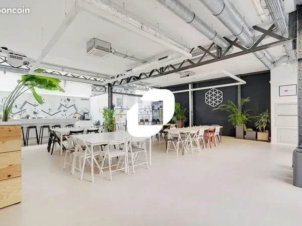 Bureau 217 m²