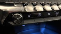 Peugeot 3008 HYBRID 225ch Allure Pack e-EAT8 — photo 27
