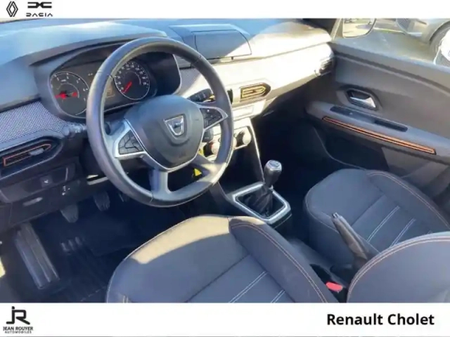 Dacia Sandero 1.0 tce 90ch stepway confort -22 — photo 14