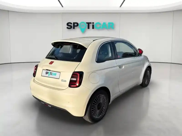 Fiat 500 e 118ch (red) my23 — photo 7