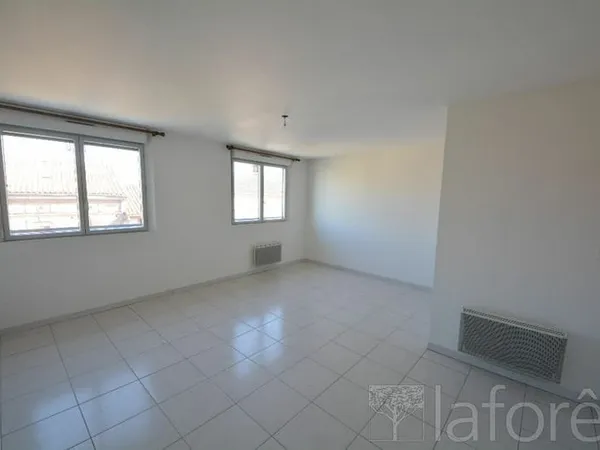 APPARTEMENT SAINT SULPICE - 3 pièce(s) - 60 m2