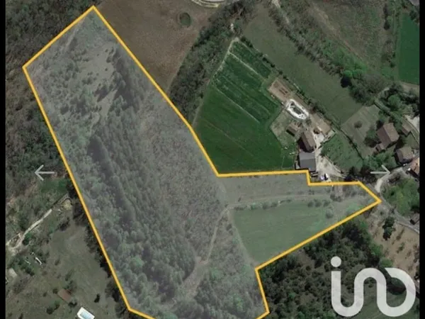 Terrain constructible et agricole