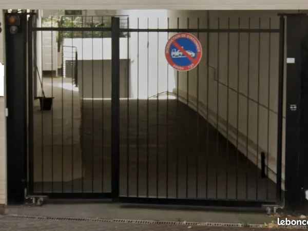 Parking clamart gare