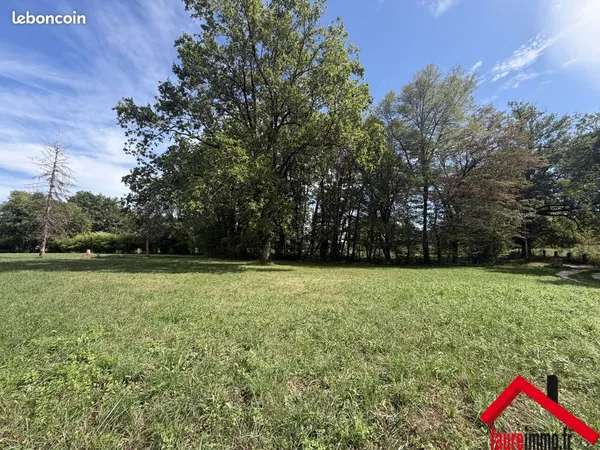 Terrain 1672 m²