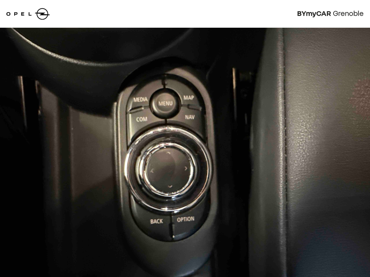 Mini Hatch 3 Portes One 102 ch DKG7 — photo 27