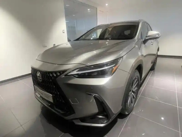 Lexus Nx 450h+ luxe 4wd my25