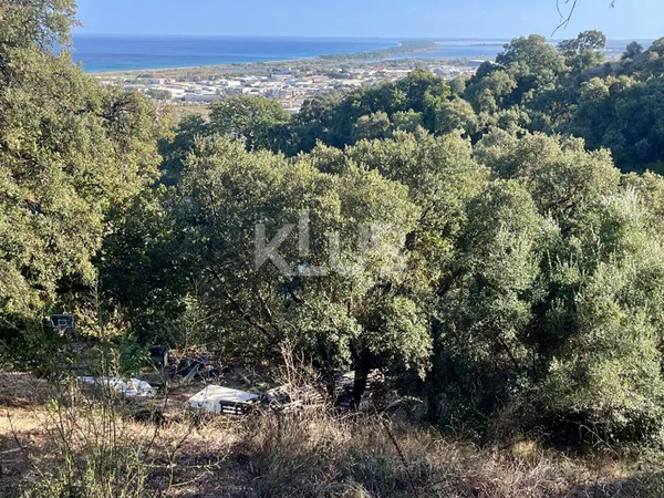 Terrain constructible 2884 m²