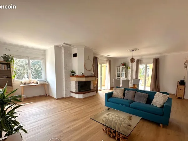 Vente 1 er étage maison, Castries