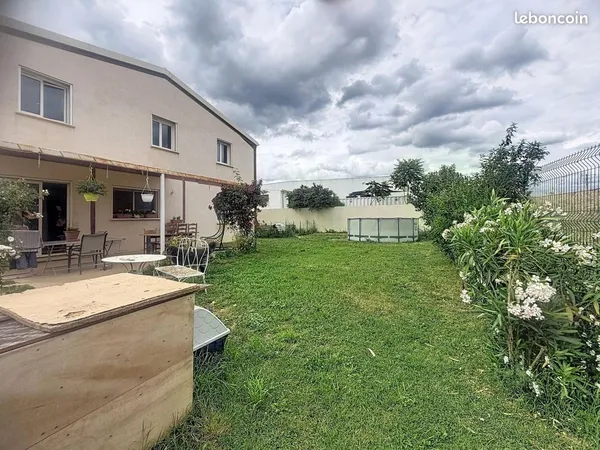 Appartement 9 pièces 222 m²