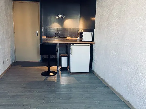Location - Studio à Neuilly-L'Êveque