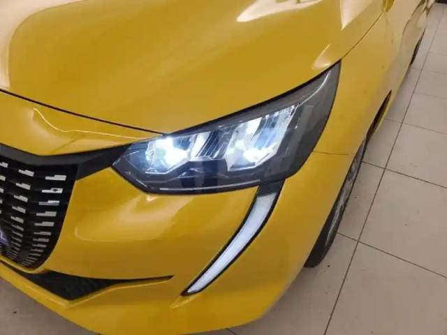 Peugeot 208 puretech 75 s&amp;s bvm5 — photo 16