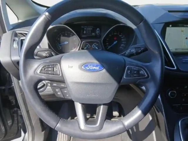 Ford C-Max grand  1.0 ecoboost 125ch stop&amp;start titanium — photo 30