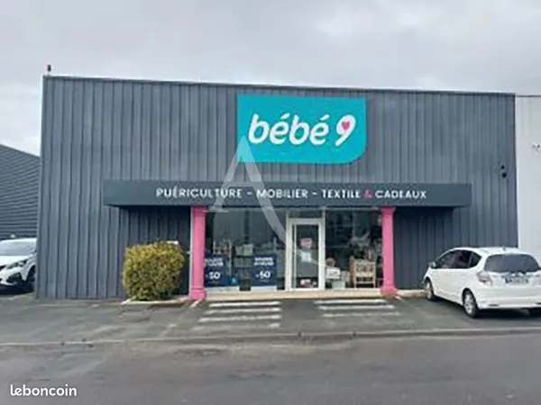 Local commercial 400 m² MEDIS