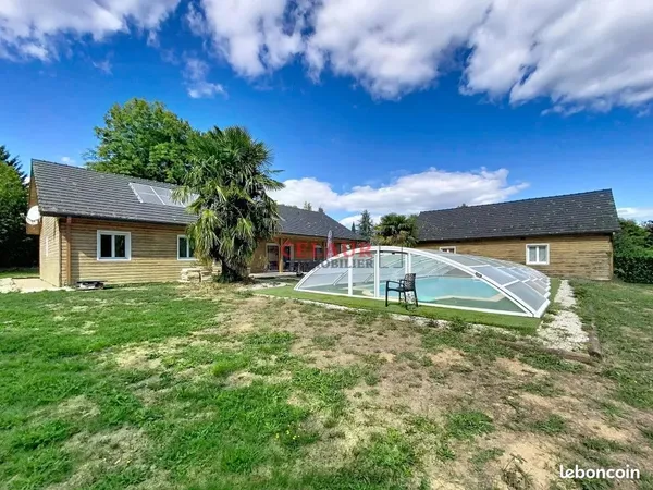 Pavillon 7 pièces 135 m²